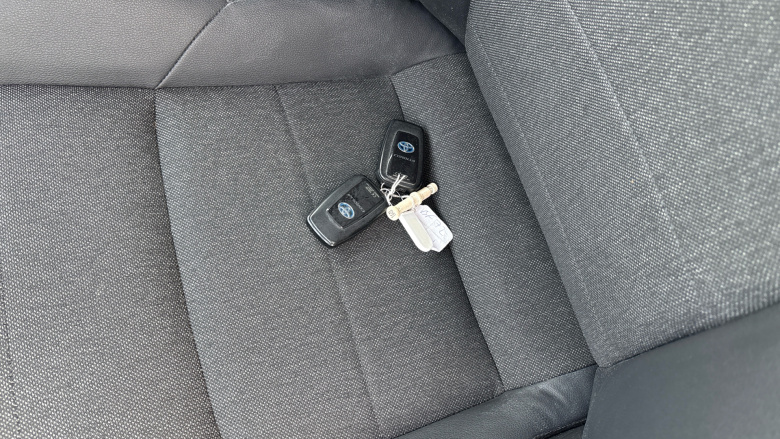 Toyota Corolla 1.8 VVT-i Hybrid Design 5dr CVT Hybrid Hatchback